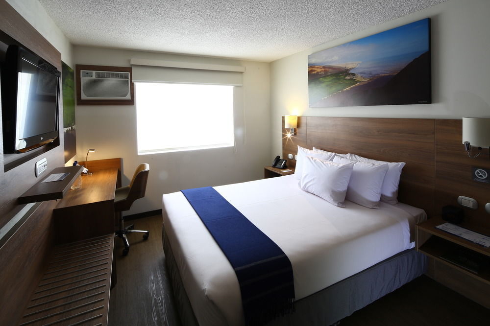 Casa Andina Select Plaza 4*